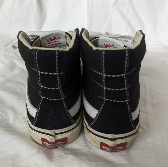 Vans Classic High Top Skate Shoes - Picture 4 of 9